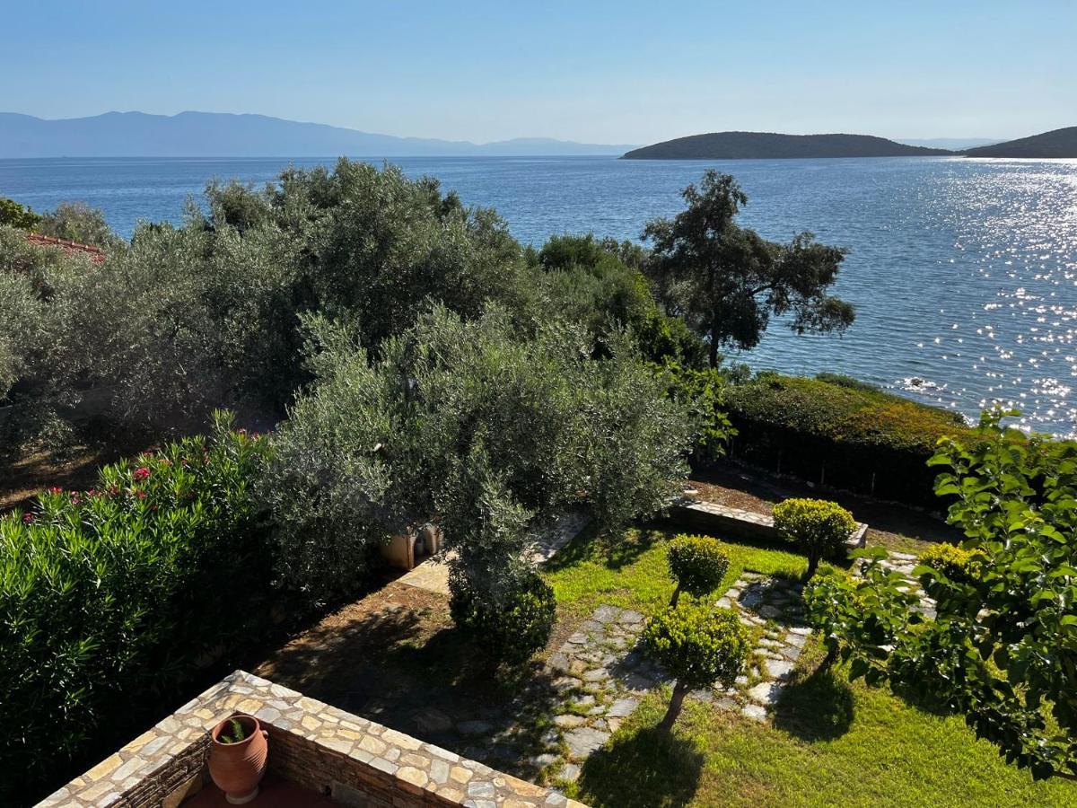 Villa Liana Sourpi Eksteriør billede