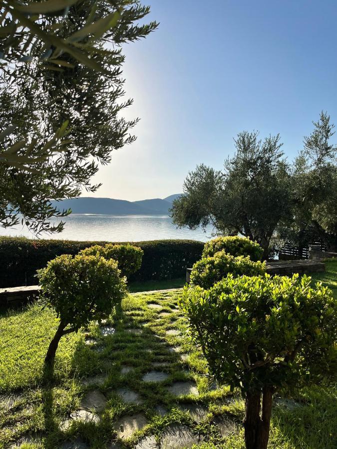 Villa Liana Sourpi Eksteriør billede