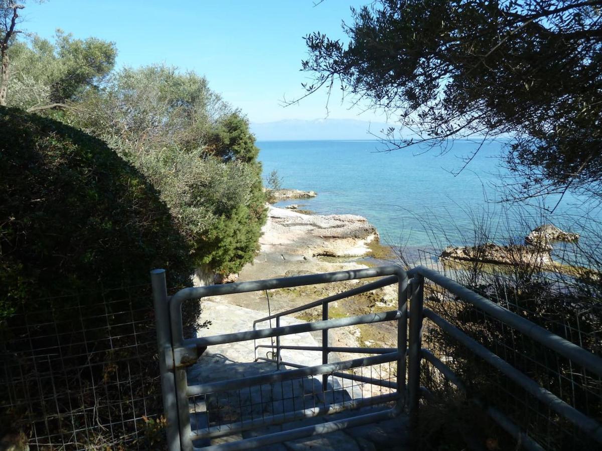 Villa Liana Sourpi Eksteriør billede
